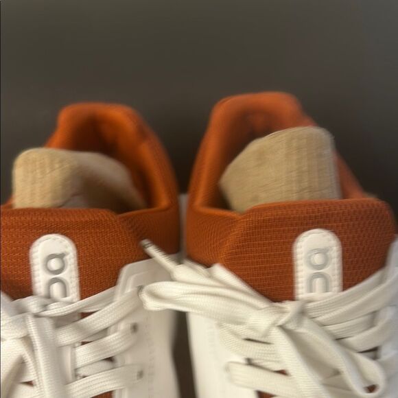 On Cloud Men Leather Running White and Tan Sneakers - Picture 4 of 10